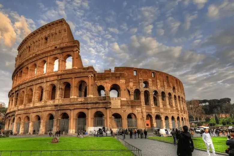 تصویری از کولوسئوم - موسسه مهاجرتی نوبیلیتی